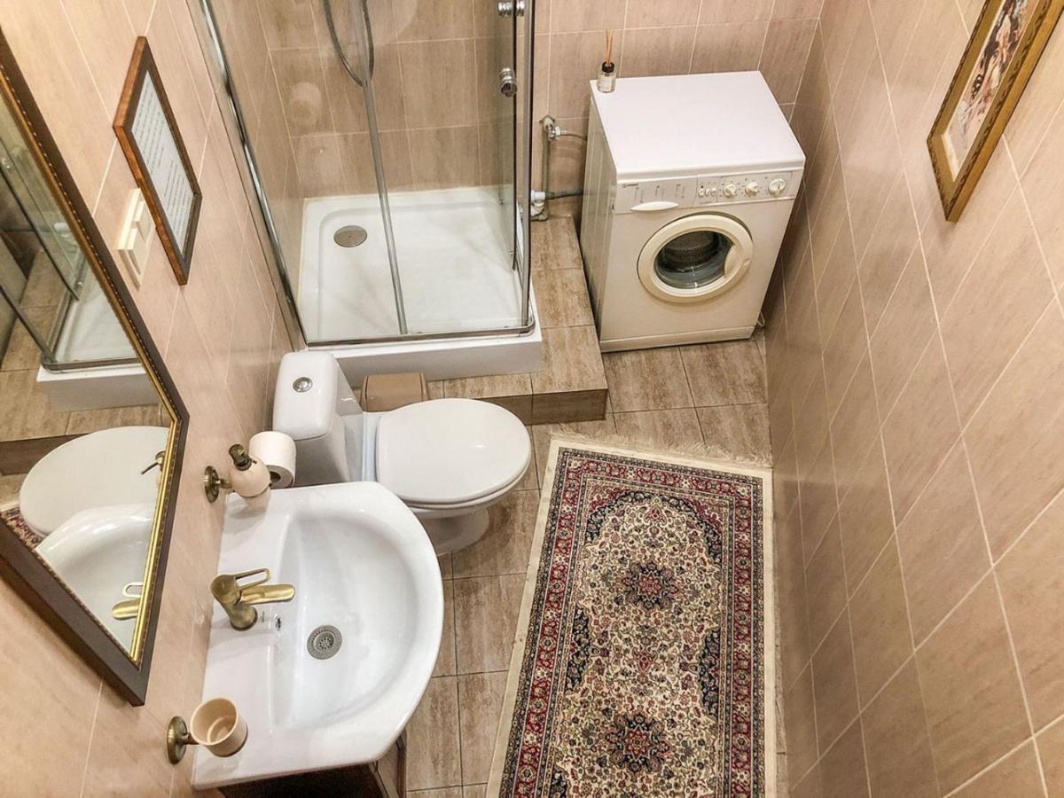 Mini-Hotel In The Very Heart Of Odessa מראה חיצוני תמונה