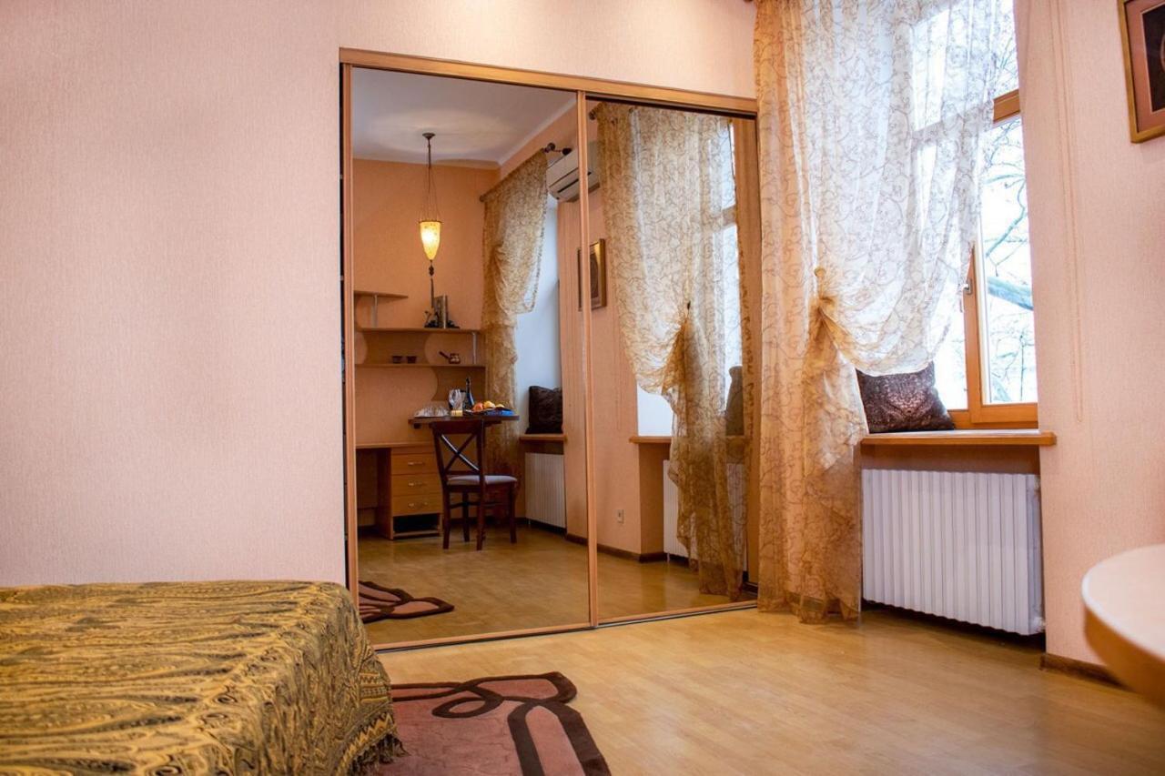 Mini-Hotel In The Very Heart Of Odessa מראה חיצוני תמונה